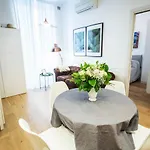 アパート Toffee Mombello - Seven