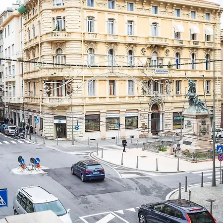 Toffee Mombello - Seven Apartment Sanremo
