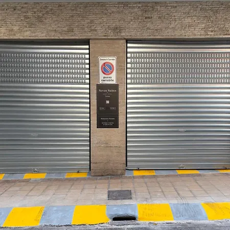 Toffee Mombello - Seven アパート